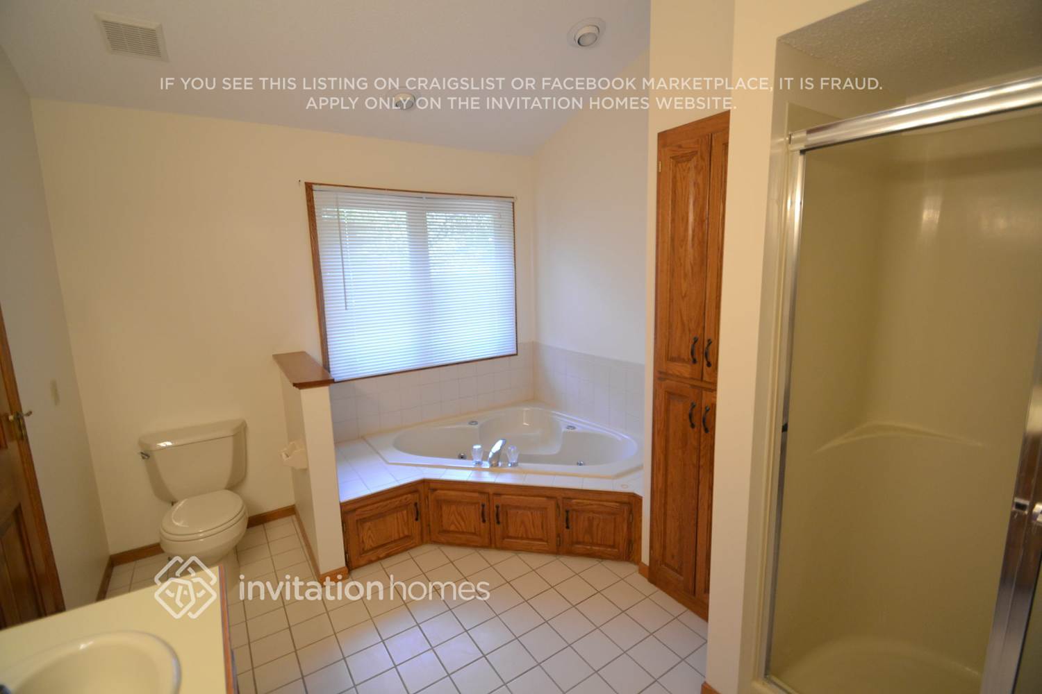 Building Photo - 14371 Raven St NW