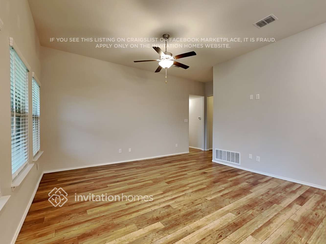 Building Photo - 1790 Alamandine Ave