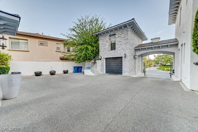 Building Photo - 10212 Stone Briar Ct