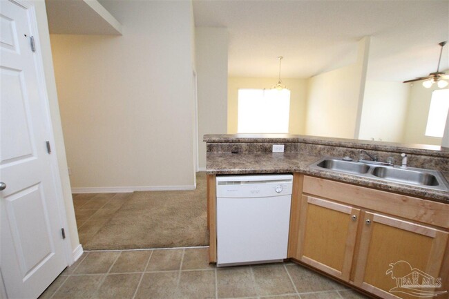 Building Photo - 6531 Tampa Dr