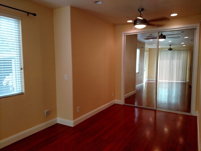 Building Photo - Beautiful Updated 4BD/3BA Two Story Home -...