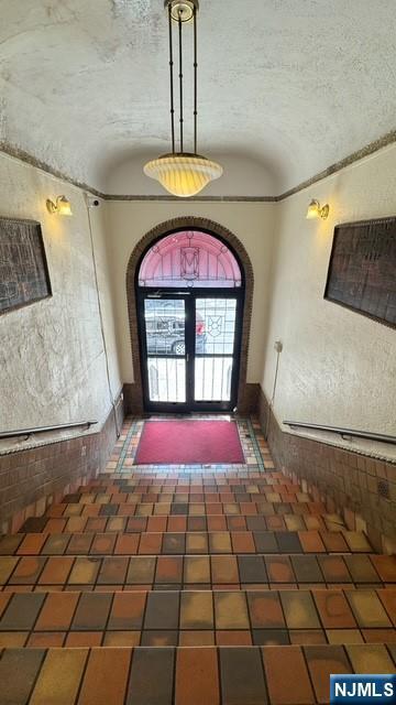 Building Photo - 340 Fairmount Ave