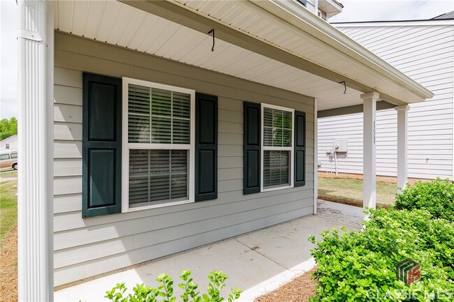 Building Photo - 157 Brockett Dr
