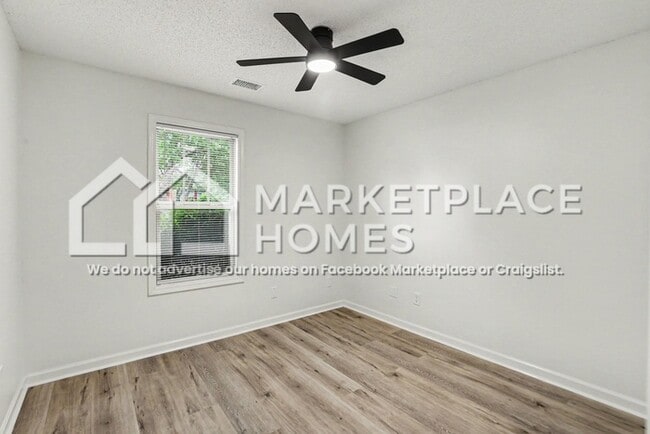 Building Photo - 122 White Creek Loop