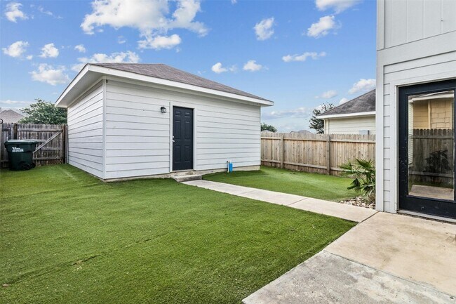 Building Photo - 137 Preston Trail