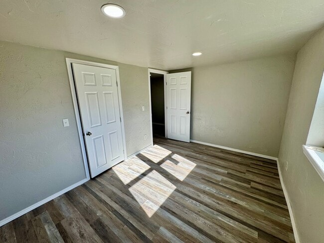 Building Photo - Newly remodeled 3 bedroom 1 bathroom house