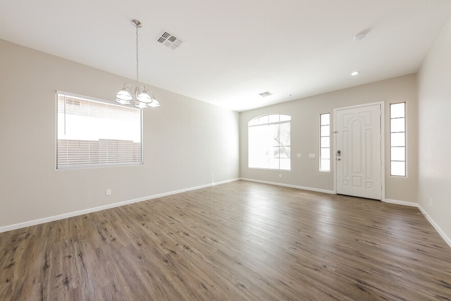 Building Photo - 10416 W Carlota Ln