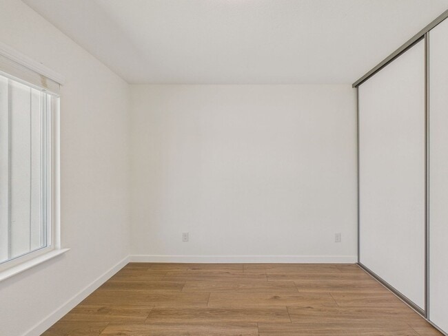 Building Photo - COMPLETELY BRAND NEW HOUSE from ground up! Available NOW $5,300