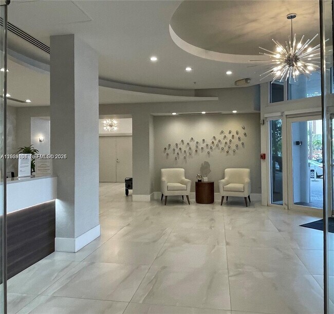 Building Photo - 3001 S Ocean Dr