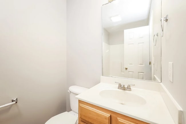 Building Photo - 140 Wayne Ave