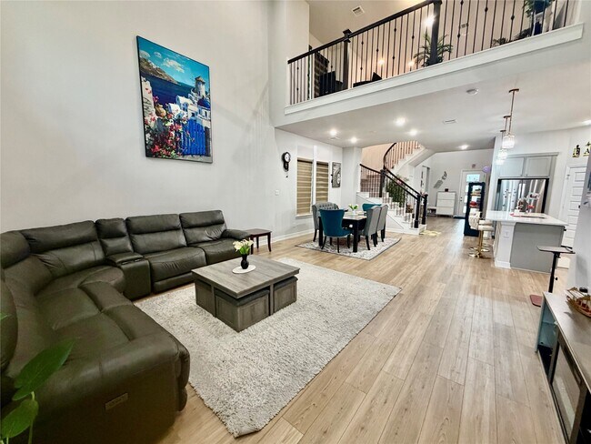 Building Photo - 25859 Rippey Gln Dr
