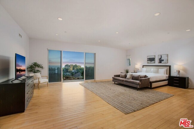 Building Photo - 27454 Winding Way