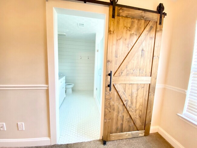 Building Photo - 4334 Todd Rd