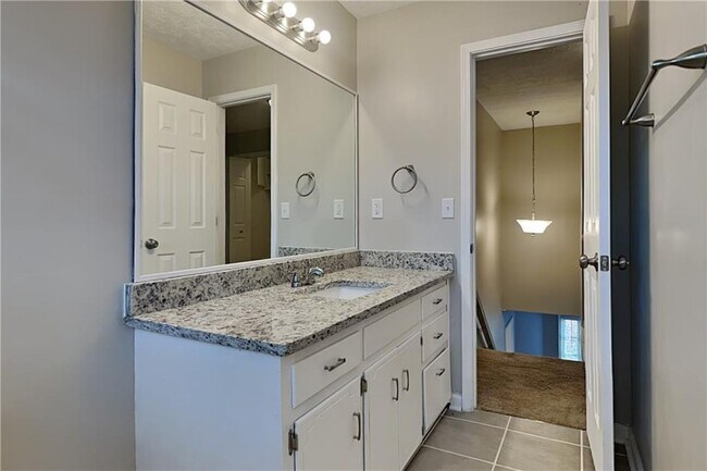 Building Photo - 2677 Ashley Oaks Ct NW