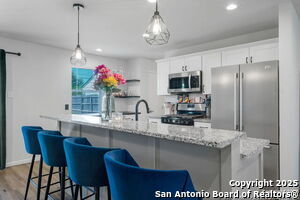 Building Photo - 3634 Du Barry Dr