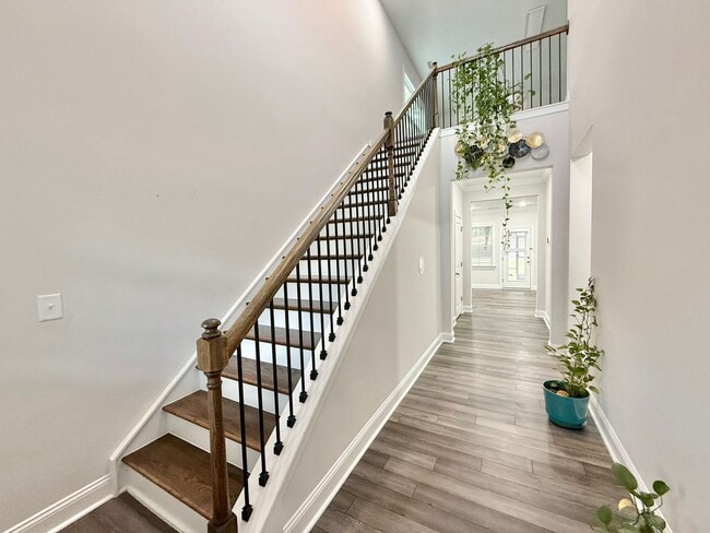 Building Photo - Incredible 4BD, 3BA Raleigh Home in the De...