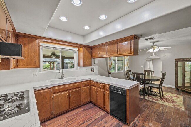 Building Photo - 3971 Corona Ave