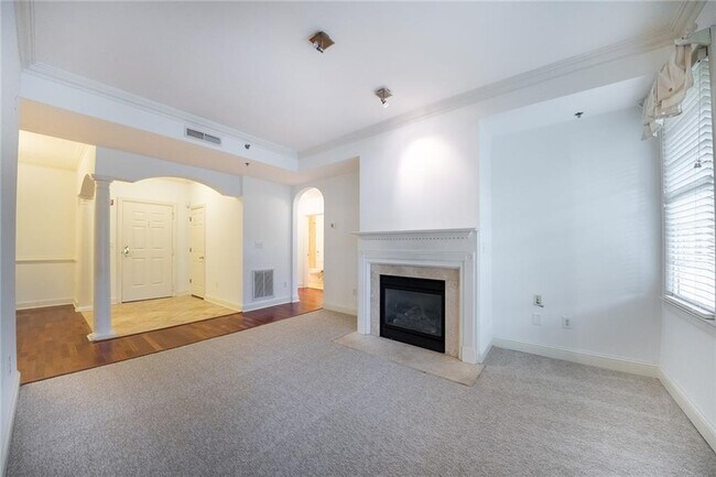 Building Photo - 1735 W Peachtree St NE