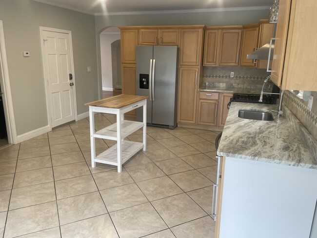 Kitchen - 54 Allerton St