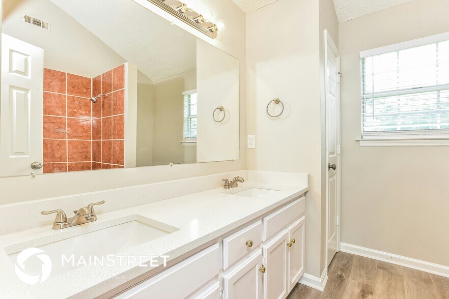 Building Photo - 4611 Conway Ct