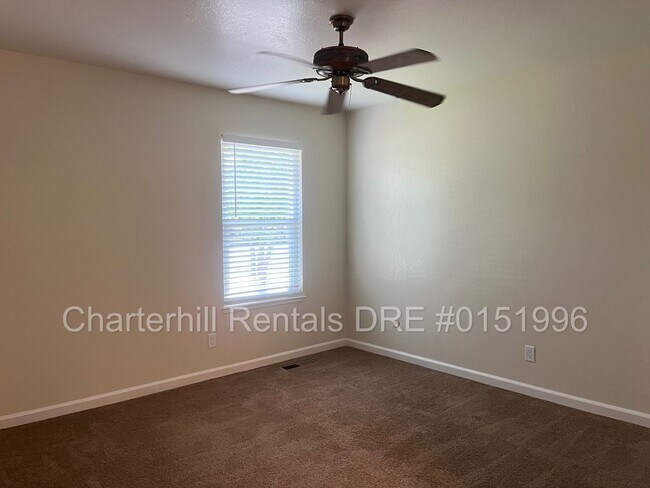 Building Photo - 5200 Piedmont Dr