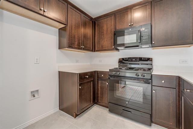 Building Photo - 7625 Bluebell Ln