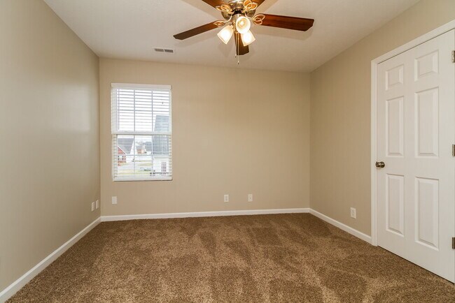 Building Photo - 1431 Westview Dr