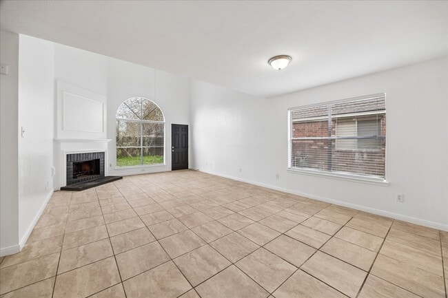 Building Photo - 2414 Kenbridge Dr