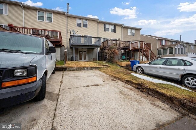 Building Photo - 40 Cobber Ln