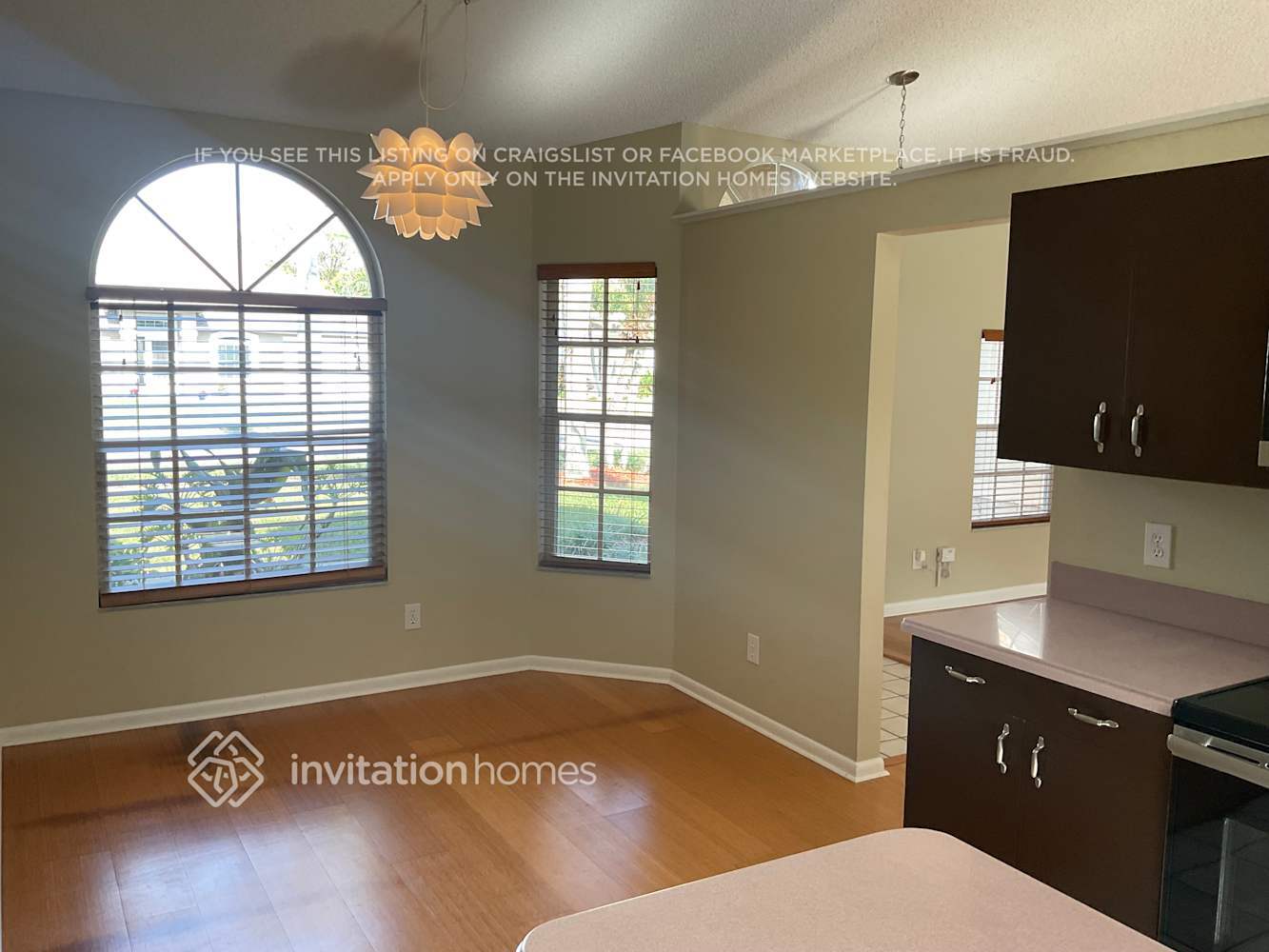 Building Photo - 2845 Forest Run Dr