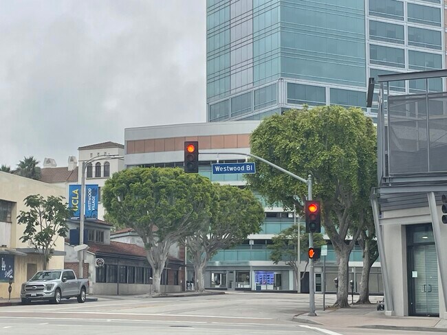 Building Photo - 2935 Westwood Blvd