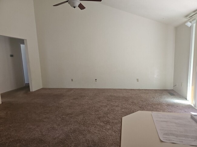 Building Photo - Comfortable 3 bed, 2 bath home in Medford