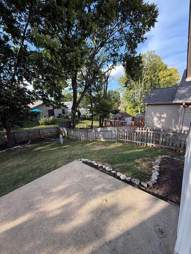 Building Photo - 881 Revere Run Dr