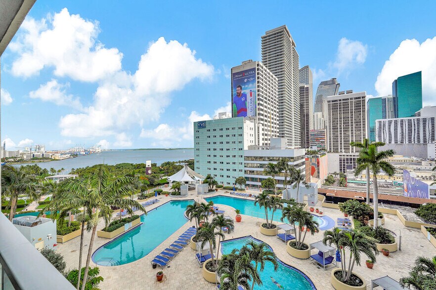 Building Photo - 244 Biscayne Blvd