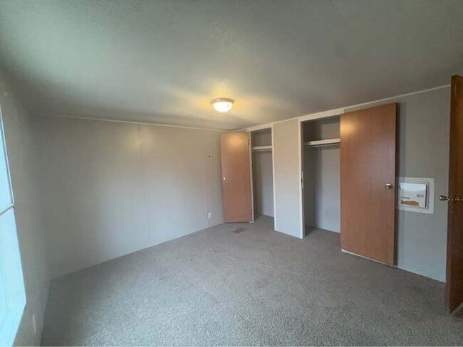 Building Photo - Affordable Mobile Home For Sale