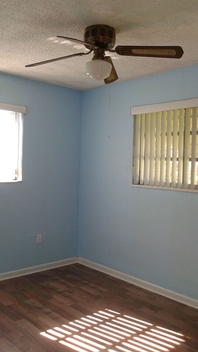 Building Photo - 20341 SW 117th Ave