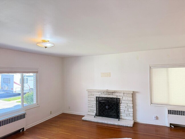 Building Photo - 539 N 100 W St