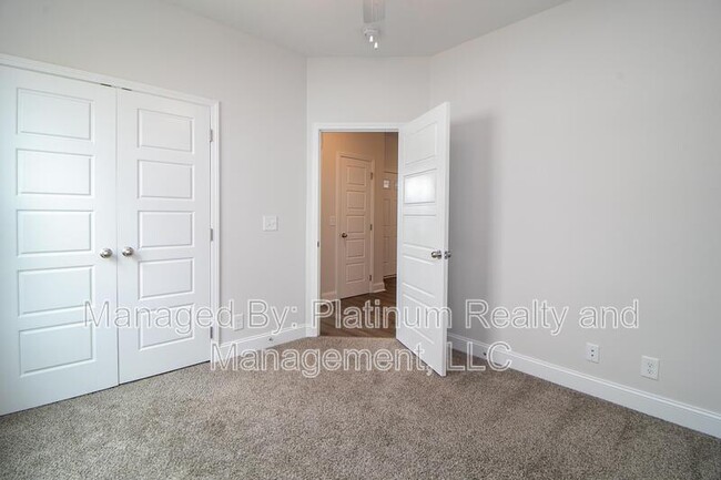 Building Photo - 234 Wexford Wy