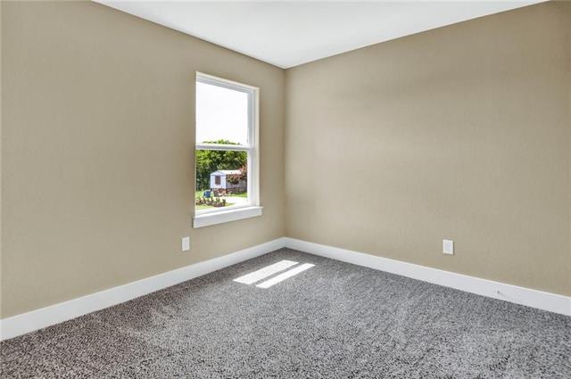 Building Photo - 300 Woodgrove Dr