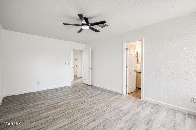 Building Photo - 5729 Saplinas Rd