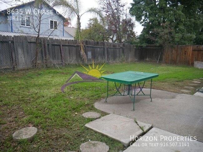 Building Photo - 8635 W Chase Ct