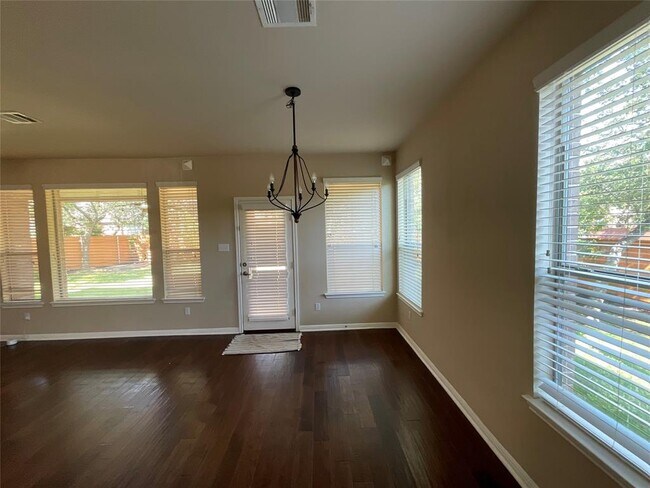 Building Photo - 2807 Prosperity