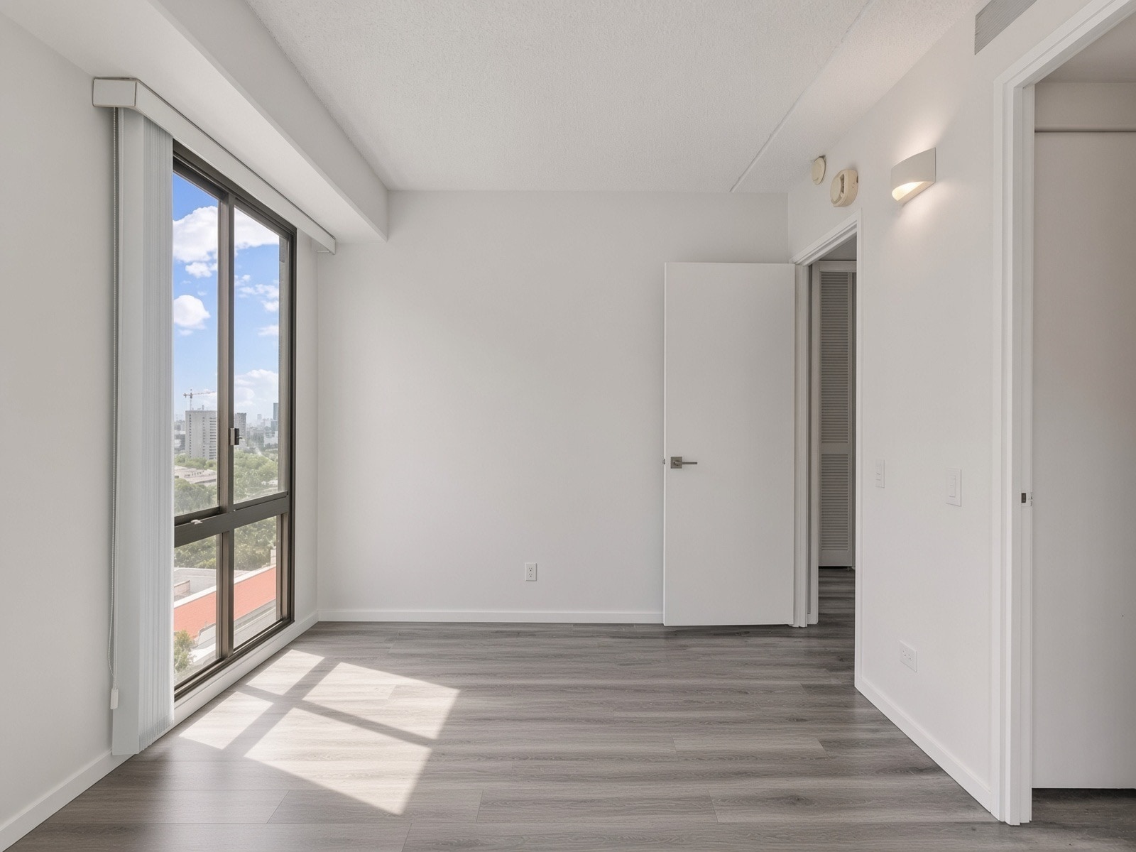 Primary BR - 225 Queen St