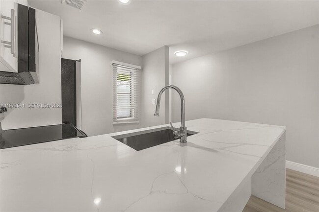 Building Photo - 10375 NW 35th St