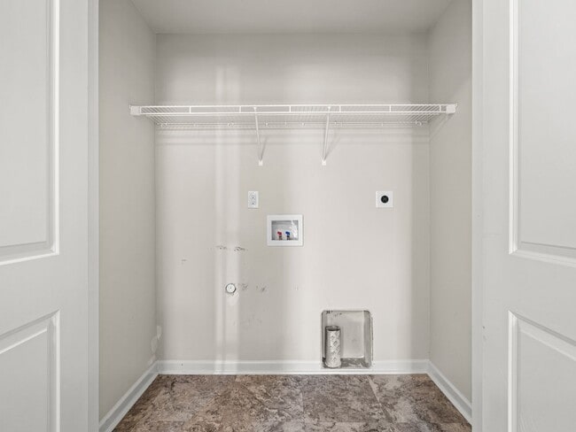 Building Photo - Boyington Place End Unit