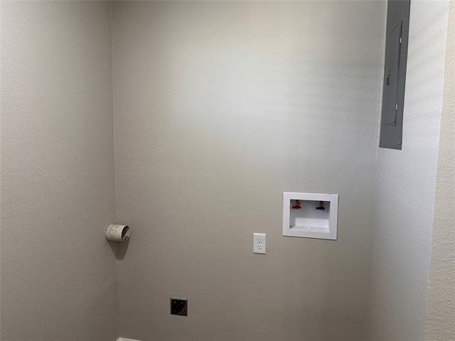 Building Photo - 11015 I-30 Frontage Rd