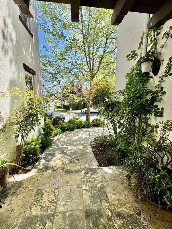 Building Photo - Eagle Ridge Rental