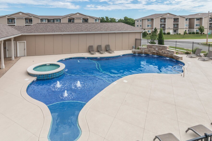 Stone Pointe Apartments 525 Stone Pointe Dr Manhattan KS 66503