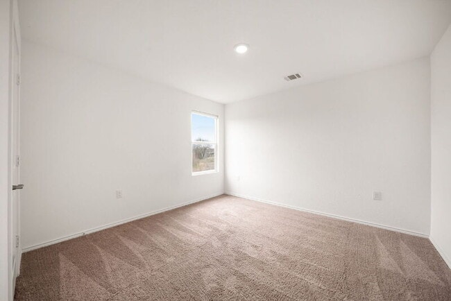 Building Photo - 5703 Dewberry Run