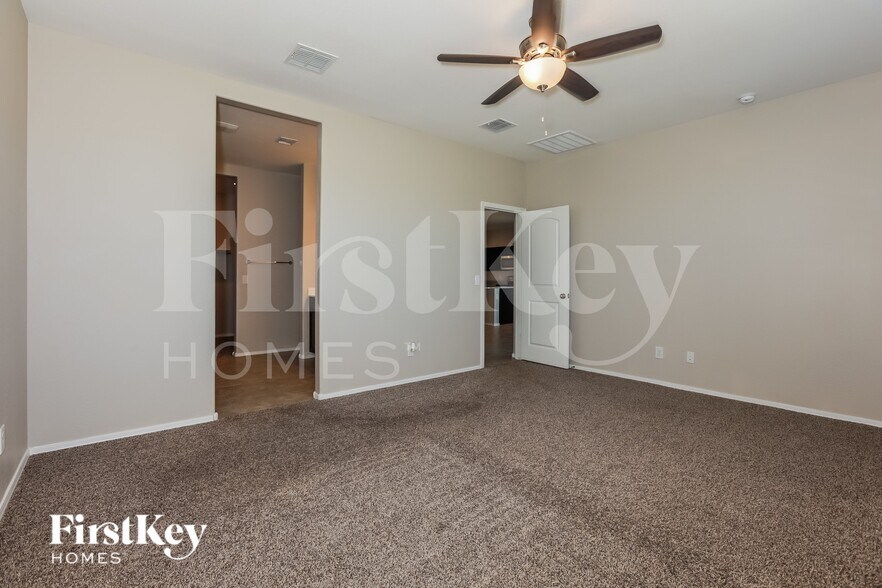 Building Photo - 11388 E Wallflower Ln